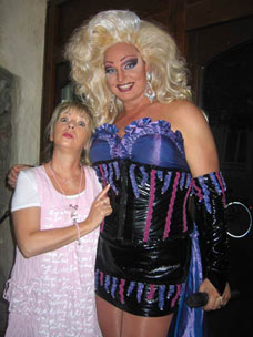 Petra mit Miss Chantal Petra mit Miss Chantal